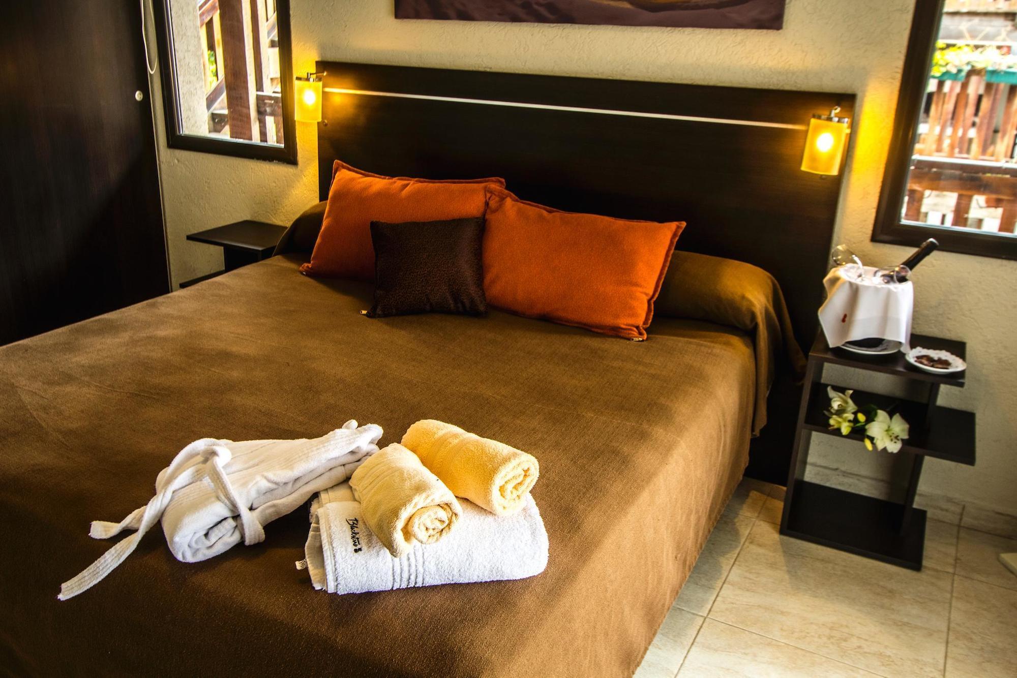 Blackstone Apart Boutique Hotel Villa General Belgrano Exterior foto
